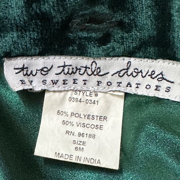 Green Velvet Child's  Party/ Holiday Dress by Two Turtle Doves - sz 6 mo. - Picture 5 of 5